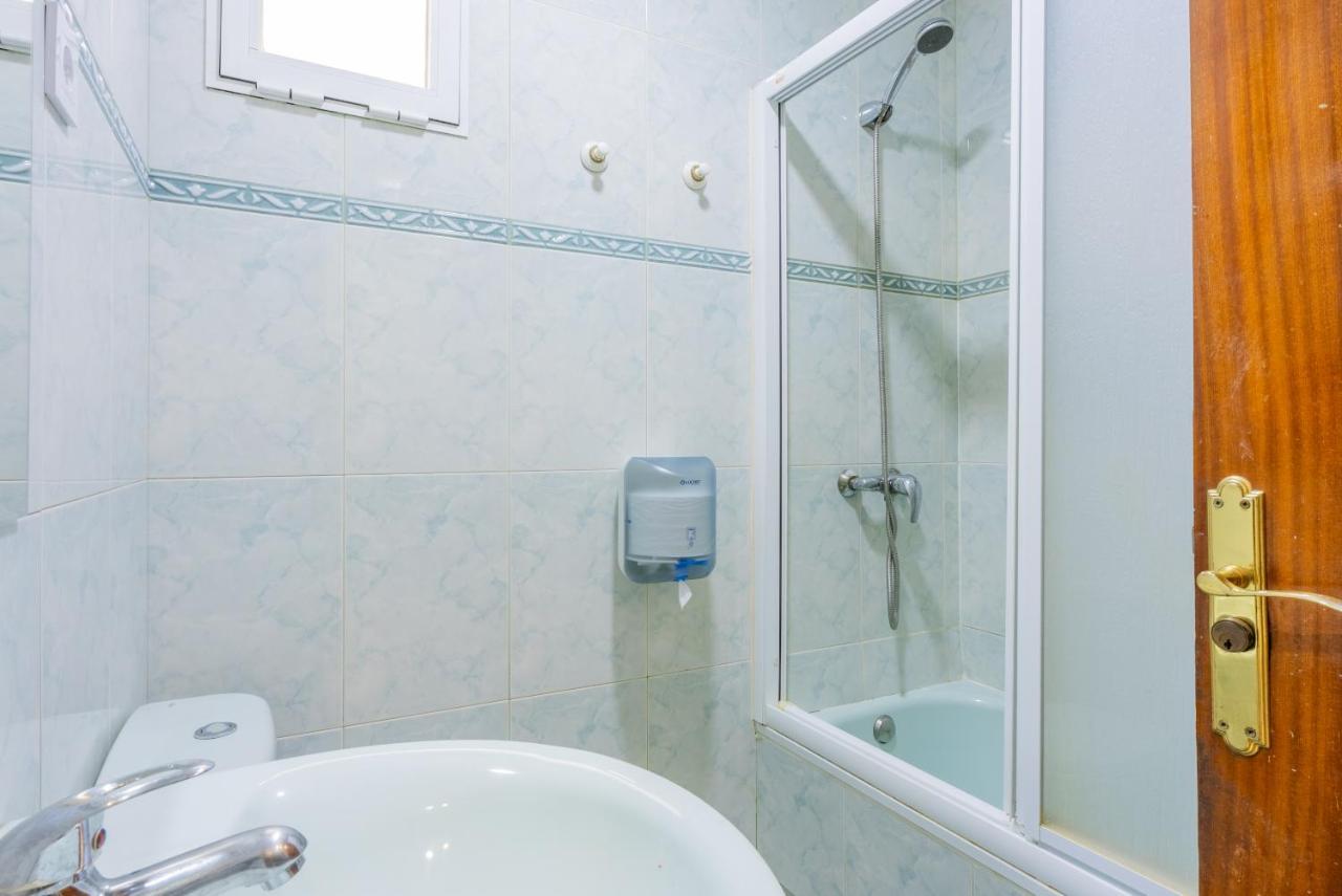 Ideal Hostel マドリード エクステリア 写真