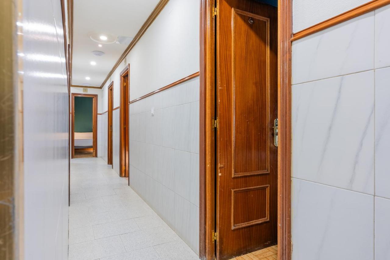 Ideal Hostel マドリード エクステリア 写真