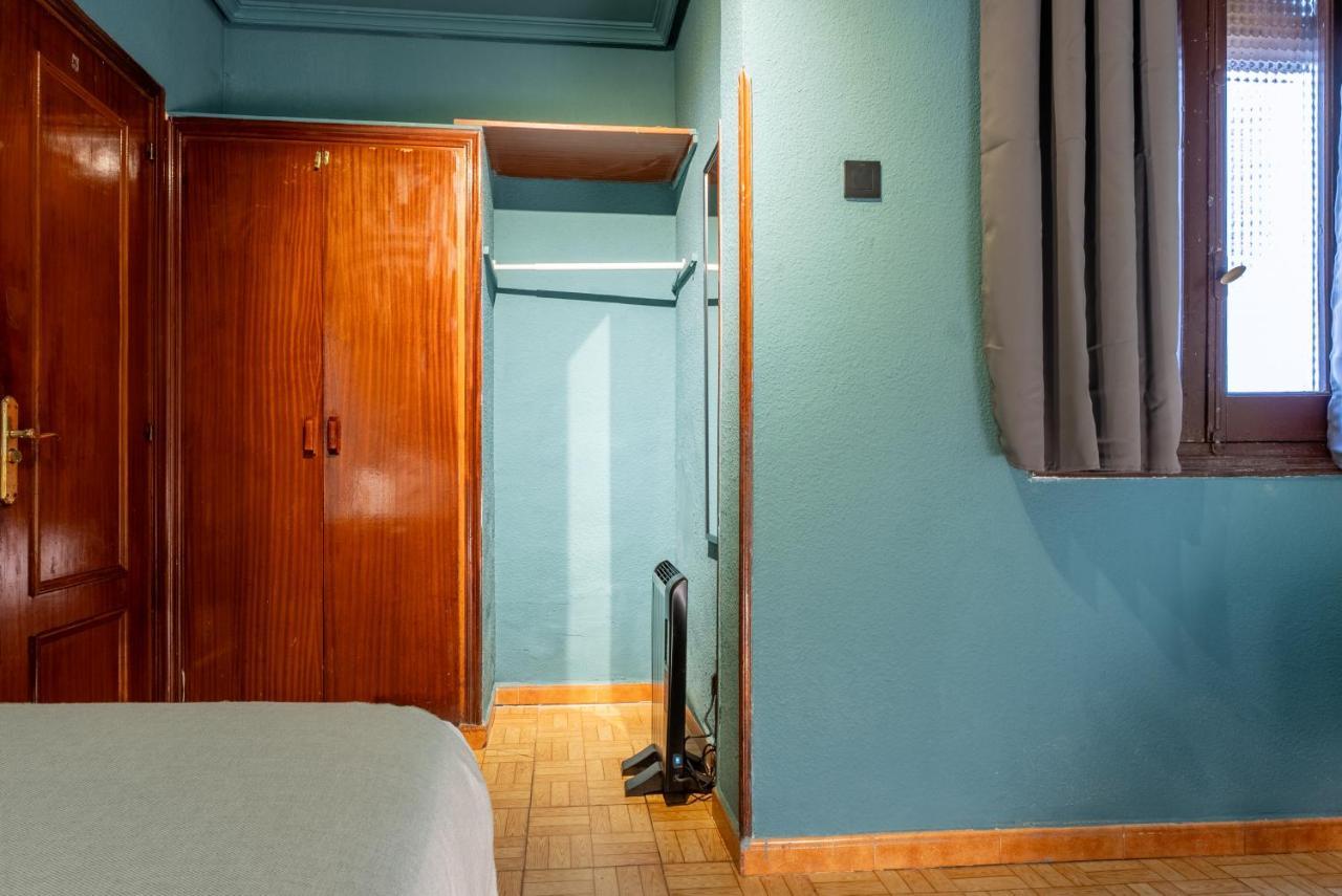 Ideal Hostel マドリード エクステリア 写真