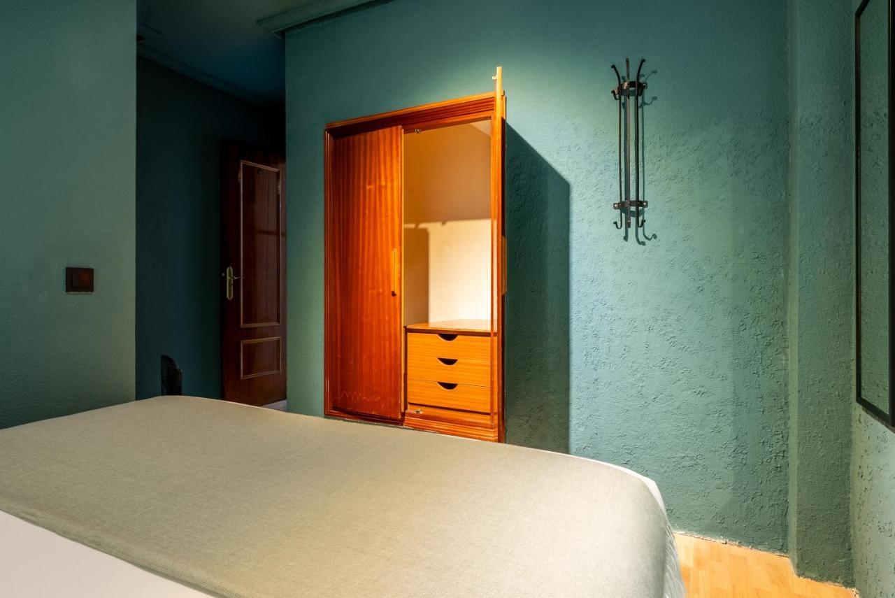 Ideal Hostel マドリード エクステリア 写真